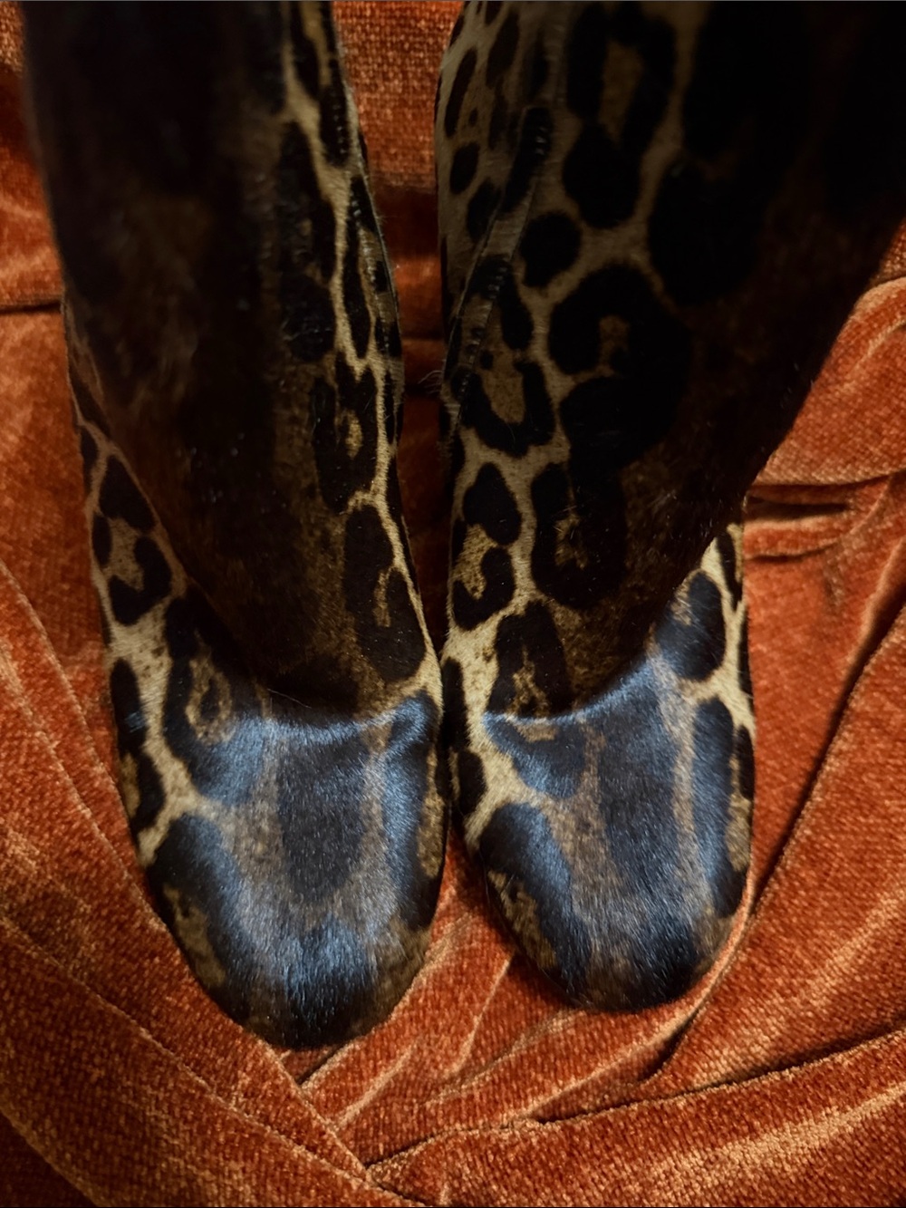 Gucci | Leopard Print Wedge Ankle Boots in Black and Brown Calf Hair | 38 - Picture 5 of 12